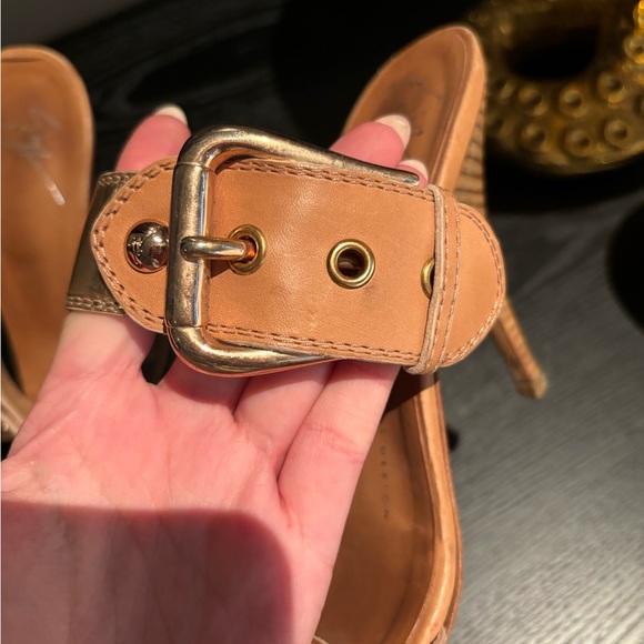 RARE Giuseppe Zanotti kitten heel - Picture 4 of 8